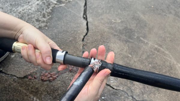 輪座帽務必轉開清洗乾淨