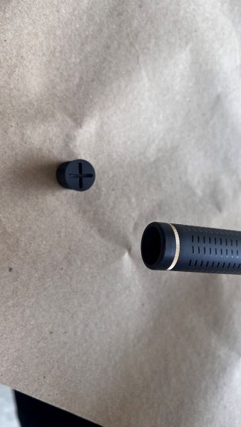 振出式釣竿先將後塞取下