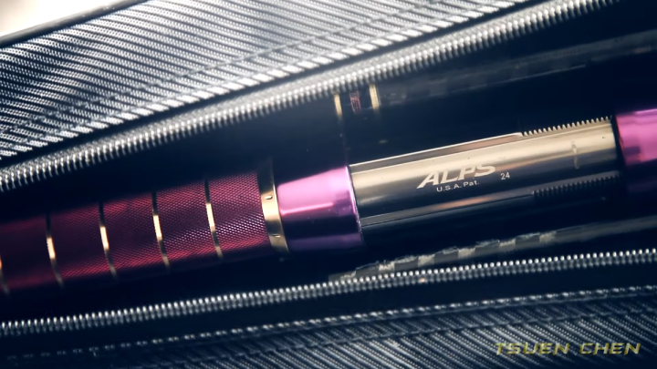 240517Crazy Boat Rod